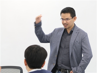 Kinh nghiệm xây dựng các chính sách công hỗ trợ các doanh nghiệp vừa và nhỏ (SMEs) tại châu Á. Photo credited by FSPPM